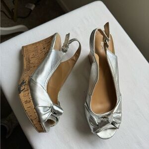 Y2K 2000s APT. 9 Silver Wedge Sandals ✨ Dressy Comfort Size 7